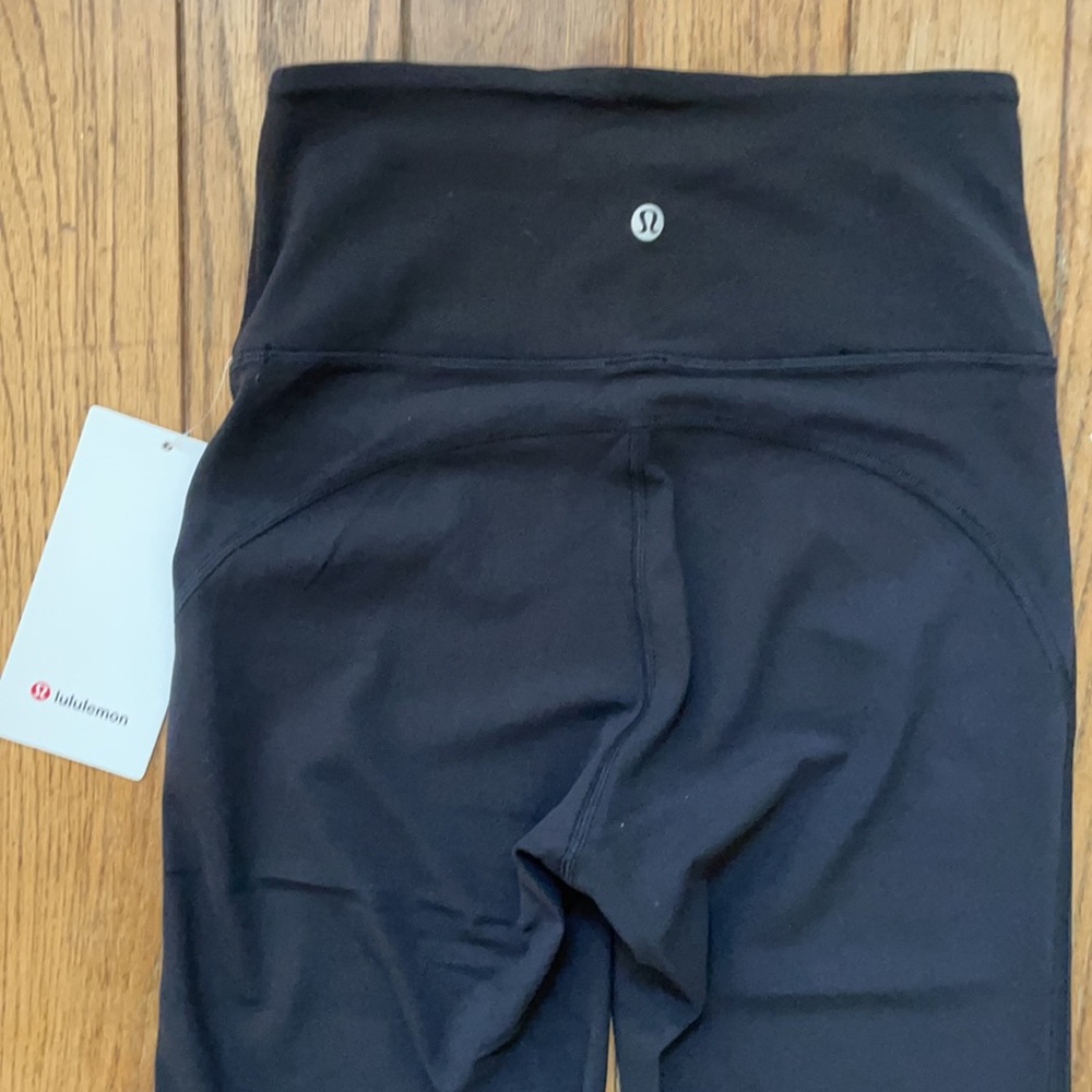 NWT LULULEMON Groove Pant FLARE Super High Waist Size SOLID Black  NULU  Align 6 - Picture 10 of 16